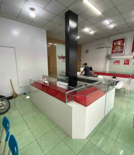 Thi công hoàn thiện shop viettheo quận 8 cho a trai 
