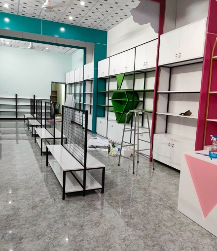 Thi công hoàn thiện shop  linh kiện Bình Dương