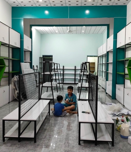 Thi công hoàn thiện shop  linh kiện Bình Dương