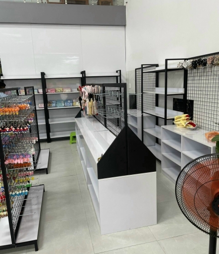 Thi công hoàn thiện shop  linh kiện Bình Dương