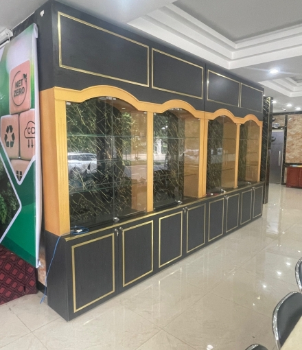 Thi công Hoàn thiện kệ trưng bày cho cửa hàng quận 1
