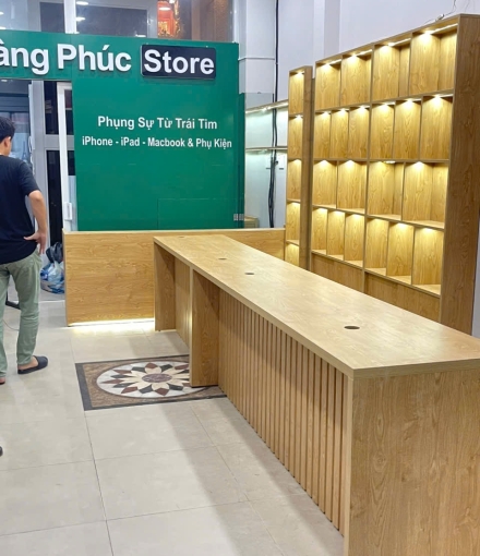 Thi công hoàn thiện   cửa hàng điện thoại quận 10