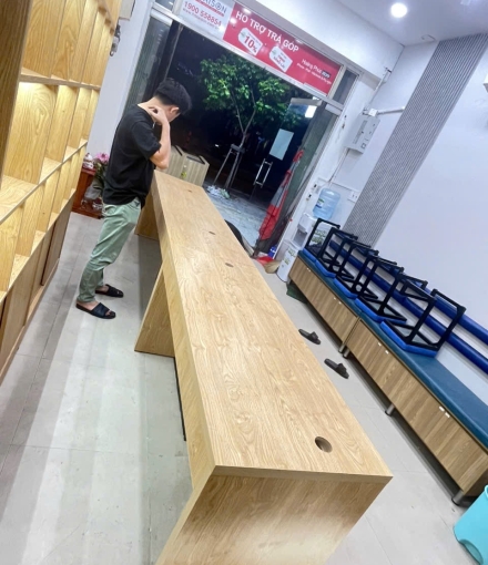 Thi công hoàn thiện   cửa hàng điện thoại quận 10