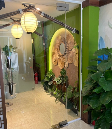 Thi công hoàn thiện    Spa quận 9