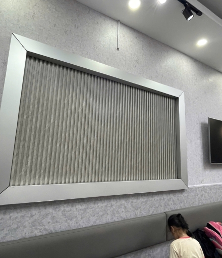 Thi công hoàn thiện shop điện thoại quận 7