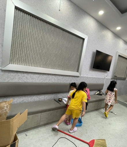 Thi công hoàn thiện shop điện thoại quận 7