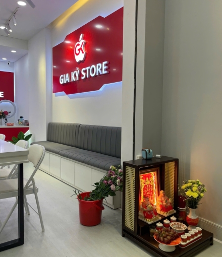 Thi công hoàn thiện shop điện thoại quận 12