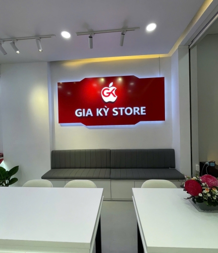 Thi công hoàn thiện shop điện thoại quận 12