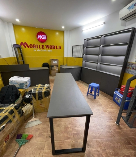 Thi công hoàn thiện shop điện thoại Lê Hồng Phong quận 10