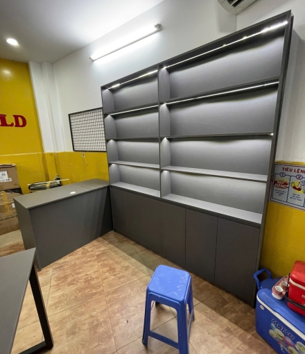 Thi công hoàn thiện shop điện thoại Lê Hồng Phong quận 10