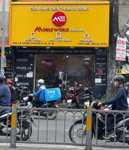 Thi công hoàn thiện shop điện thoại Lê Hồng Phong quận 10