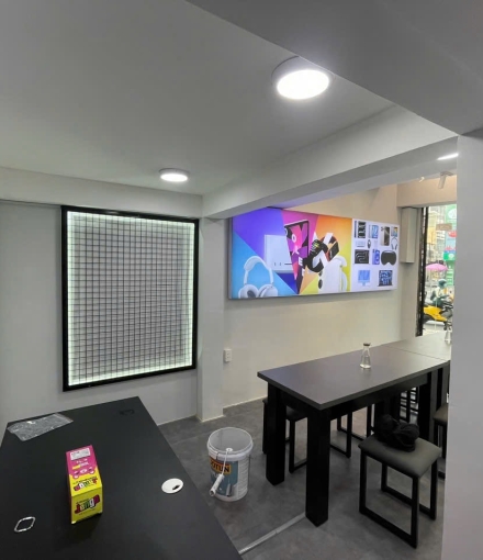 Thi công   Hoàn thiện shop điện thoại đường 3 tháng 2 quận 10