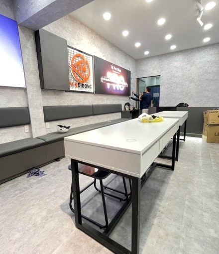Thi công hoà thiện Shop điện thoại quận 10