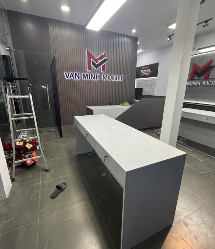 Thi công hoàn thiện shop điện thoại Quận 12 