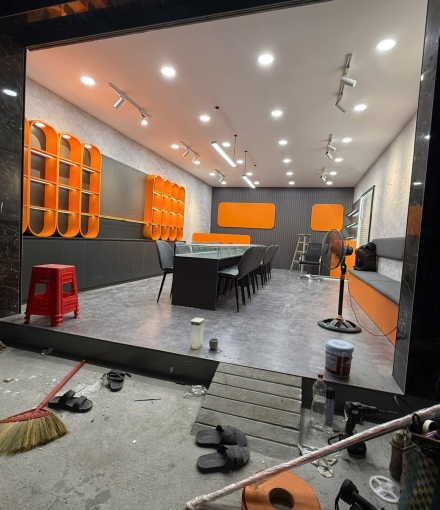 Thi công hoàn  thiện shop điện thoại Thạnh Phú Bến Tre 