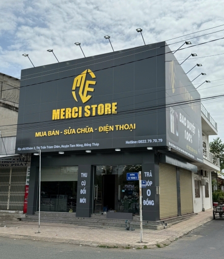  Thi công hoàn thiện shop điện thoại Tam Nông -Đồng Tháp diện tích 120m2