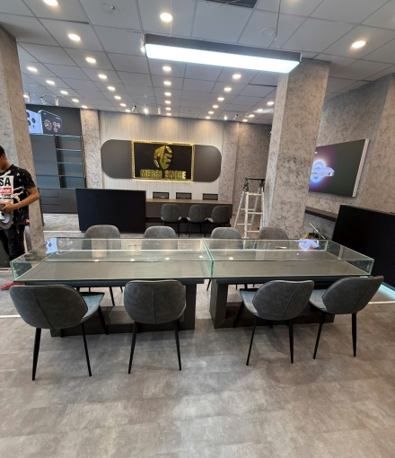  Thi công hoàn thiện shop điện thoại Tam Nông -Đồng Tháp diện tích 120m2