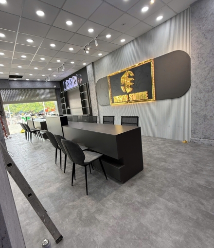  Thi công hoàn thiện shop điện thoại Tam Nông -Đồng Tháp diện tích 120m2