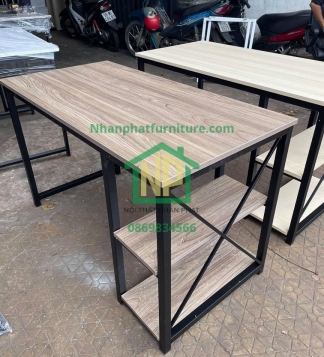 Bàn có kệ sách dưới 
