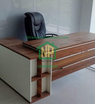 Bàn giám đốc 1022