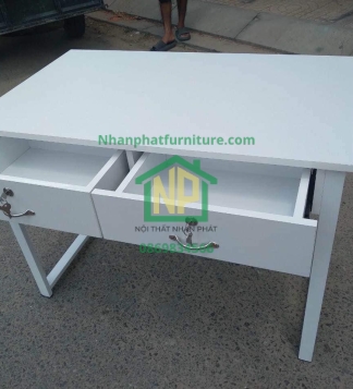 Bàn làm việc 12