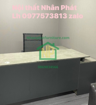 Bàn Giám Đốc 1